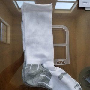 NWOT Two Pair of Men's Puma Crew Socks